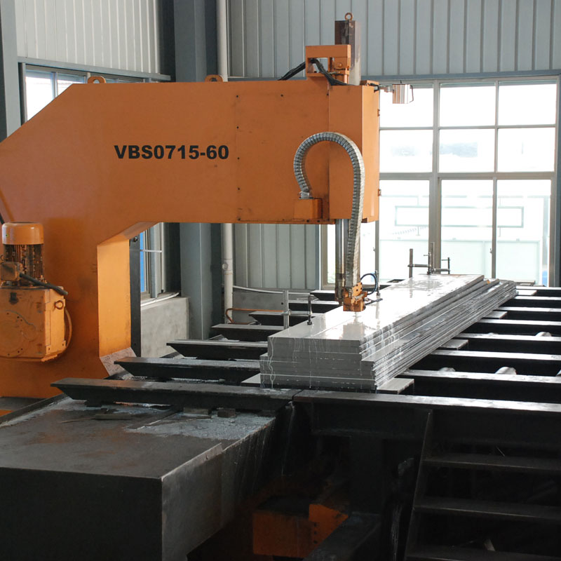 چگونه مواد چهار هسته ای قالب راه حل های دقیقی را برای شرایط کاری مختلف در تولید قالب ارائه می دهند؟